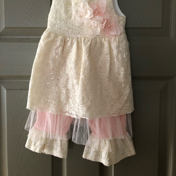 Easter outfit - Picture 2 of 2